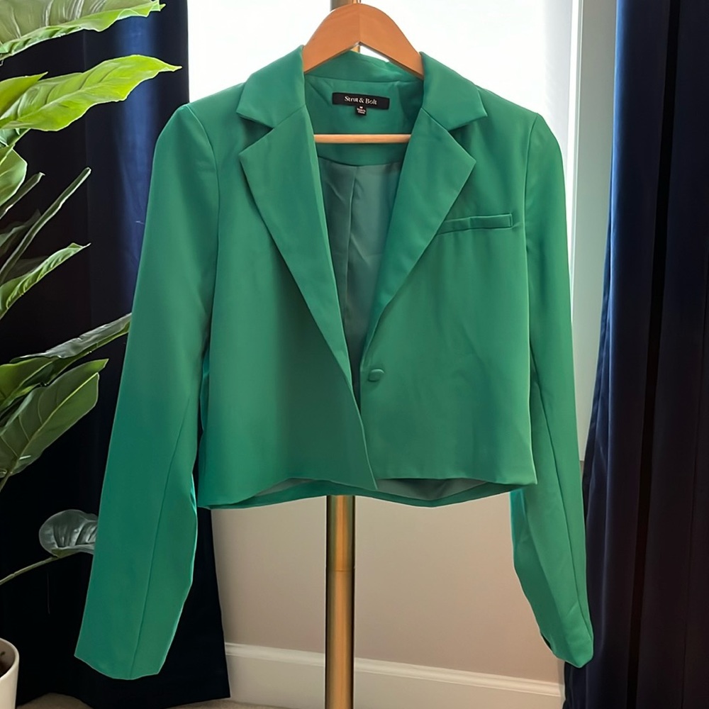 Cropped blazer